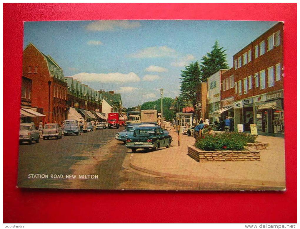 CPSM -ANGLETERRE  -STATION ROAD,NEW MILTON -CARTE EN BON ETAT,VECU D´USAGE ,COINS COGNES - Sonstige & Ohne Zuordnung