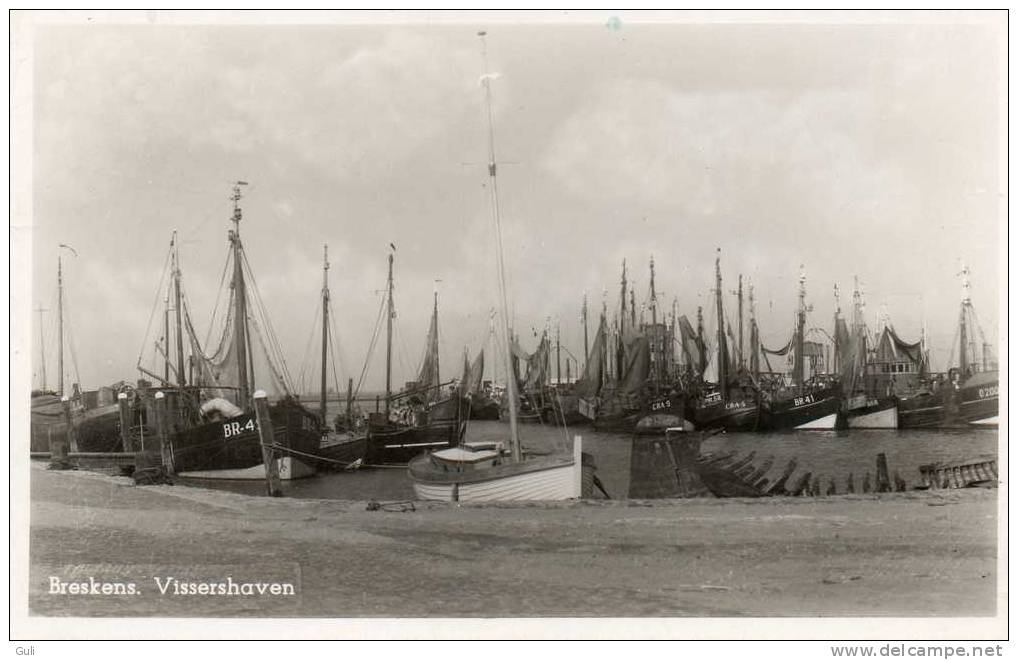 BRESKENS - Pays Bas Hollande - Vissershaven ( Port De Pêche ).Uitgrave A.S.B.  *PRIX FIXE - Breskens