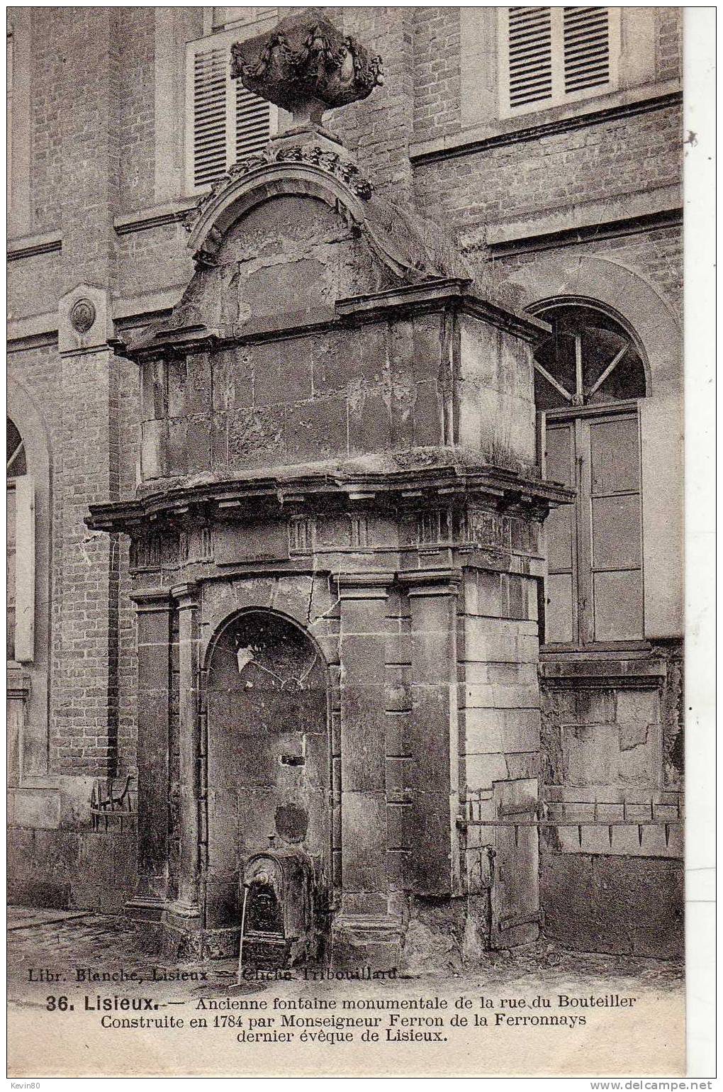 14 LISIEUX Ancienne Fontaine Monumentale De La Rue Du Bouteiller - Lisieux