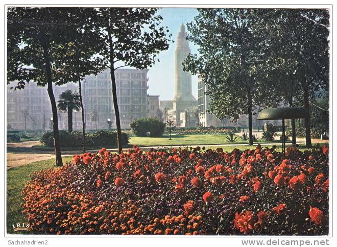 76. Cpsm. LE HAVRE. Le Square St-Roch Et Brume Légère Sur Saint-Joseph - Square Saint-Roch