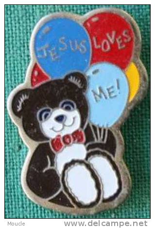 JESUS LOVES ME - NOUNOURS - BALLONS - OURS - Personnes Célèbres