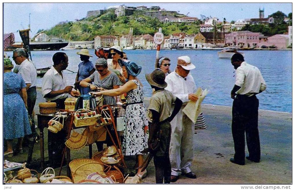 -  AMERIQUE - ANTILLES - SALE OF LOCAL HANDICRAFT IN ST GEORGE'S GRENADA B W I - Grenada