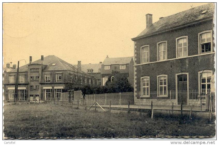 NEUFCHATEAU-L'ECOLE PROFESSIONNELLE ET L'ECOLE DES SOEURS-LES EDITIONS ARDUENNA - Neufchateau