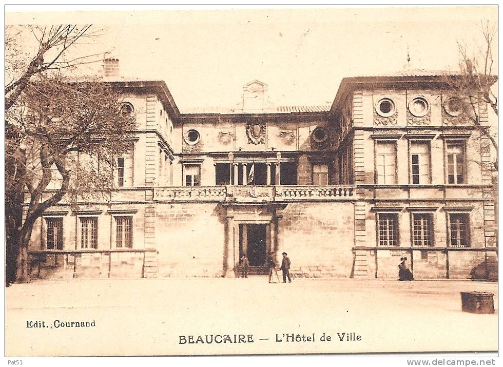 30 - Beaucaire : L'Hôtel De Ville - Beaucaire