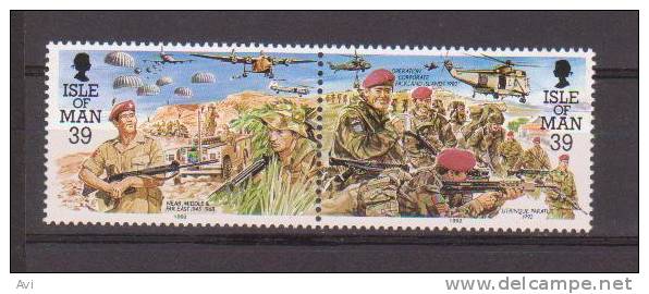 Isle Of Man 1992  Pair Of Stamps. 39p. D-Day. Airplanes Parachutes,Helicopter And Soldiers..MNH - Busses
