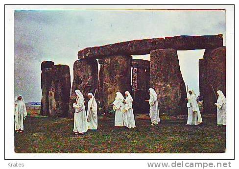 Postcard - Druids, Stonehenge, England - Stonehenge