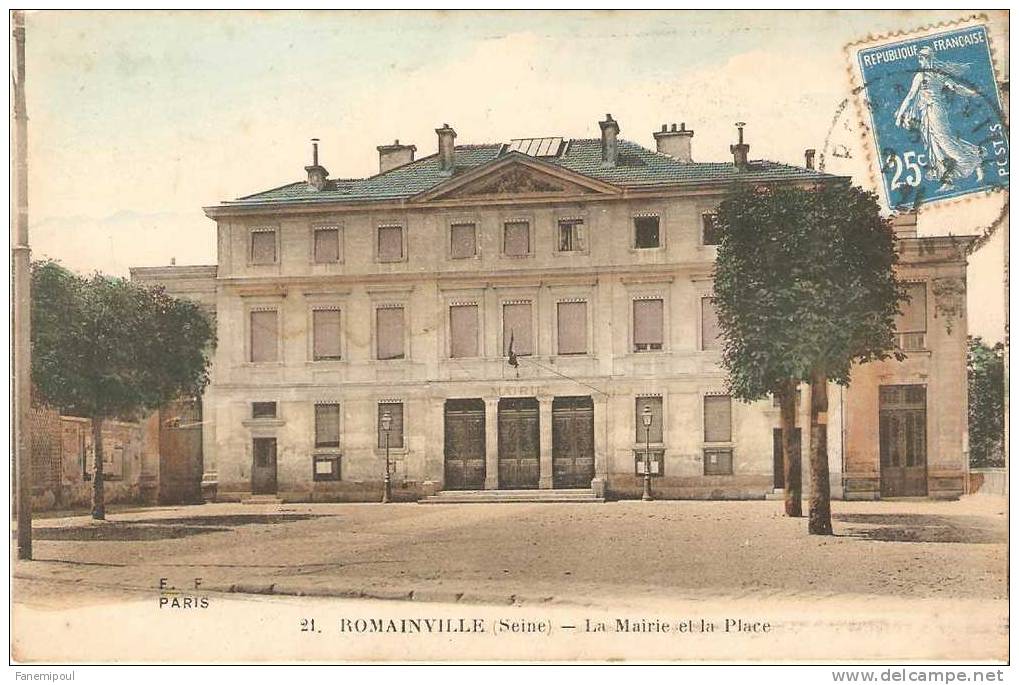 ROMAINVILLE.   La Mairie Et La Place - Romainville