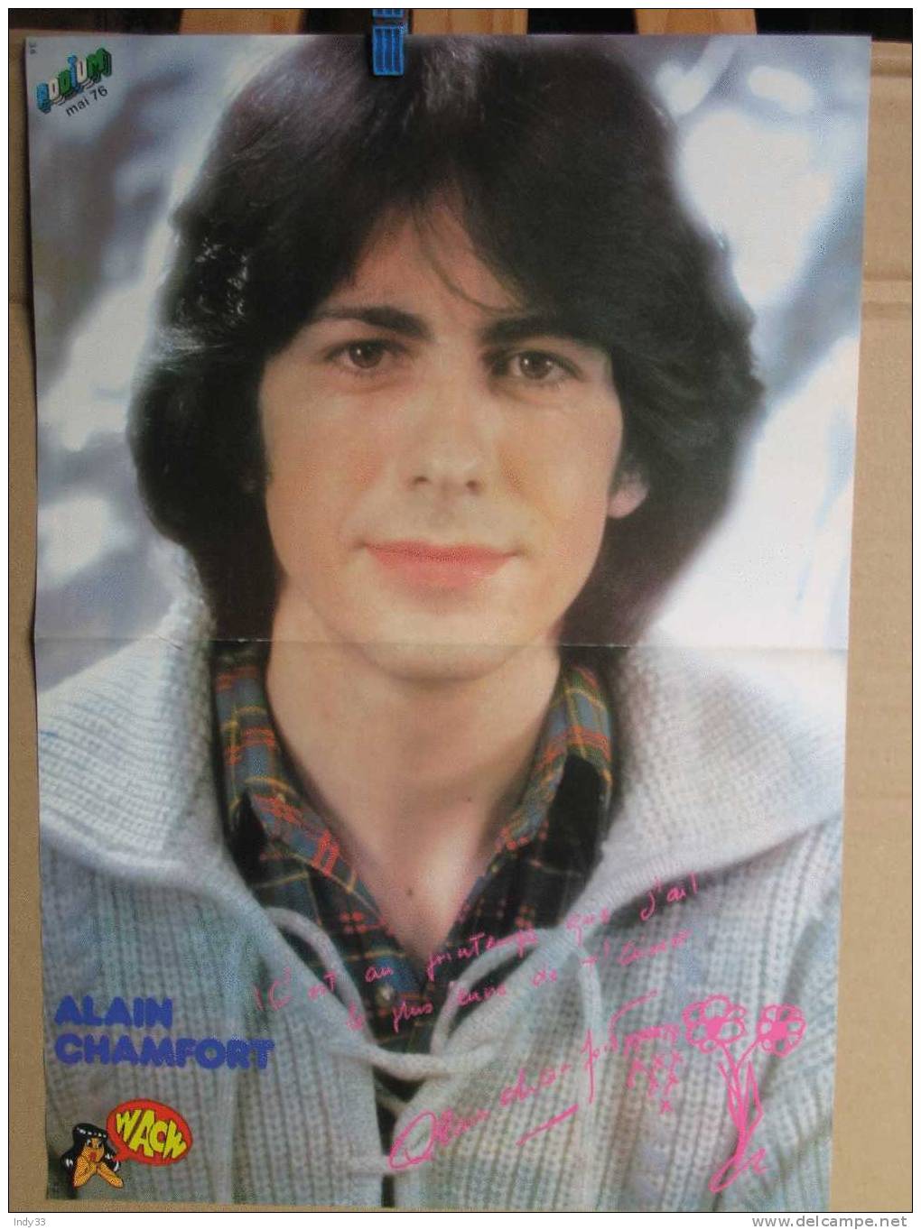 - POSTER ALAIN CHAMFORT . PHOTO DOUBLE PAGE DU MAGAZINE PODIUM 1976 - Posters