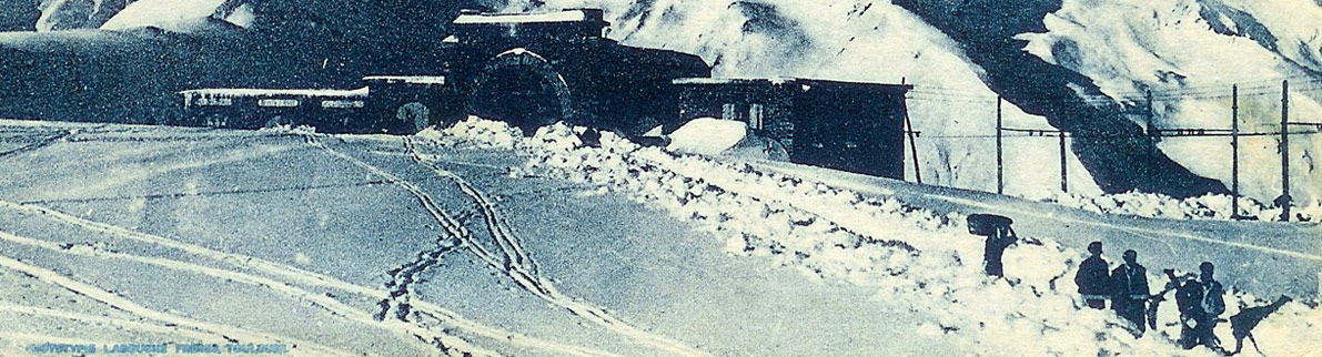 LA GARE DU FUNICULAIRE & LE CECIRE PENDANT L’HIVER - LUCHON SUPERBAGNERES Dép31 Haute Garonne  SPORTS D’HIVER SKI    T92 - Superbagneres