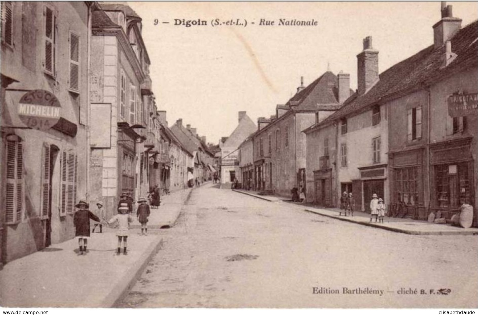 DIGOIN - Rue Nationale -   Animée -  Etat : TTB - Digoin