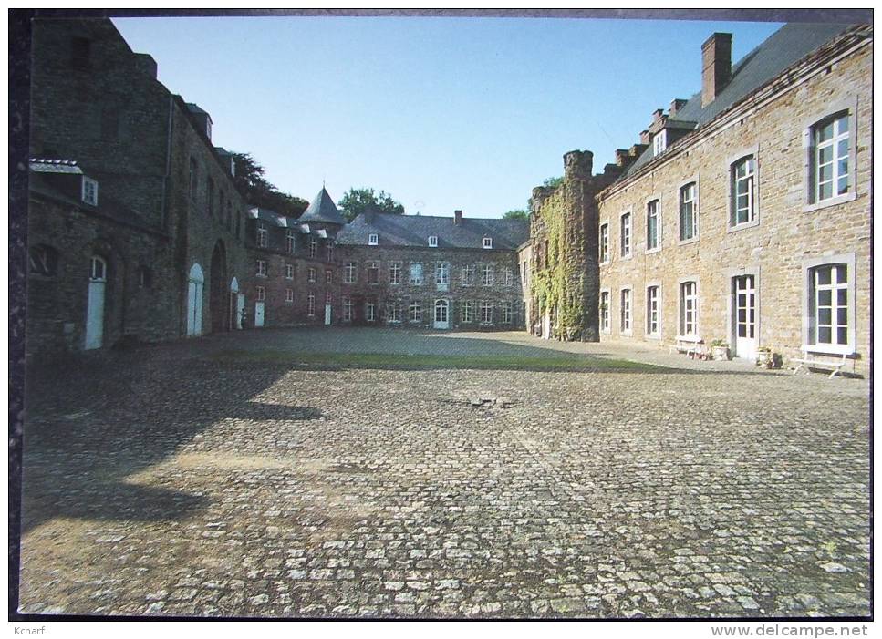 CP De CORROY-LE-CHÂTEAU " La Cour Intérieur " . - Gembloux