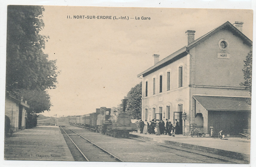 T 809 /CPA NORT SUR ERDRE  (44) La Gare - Nort Sur Erdre