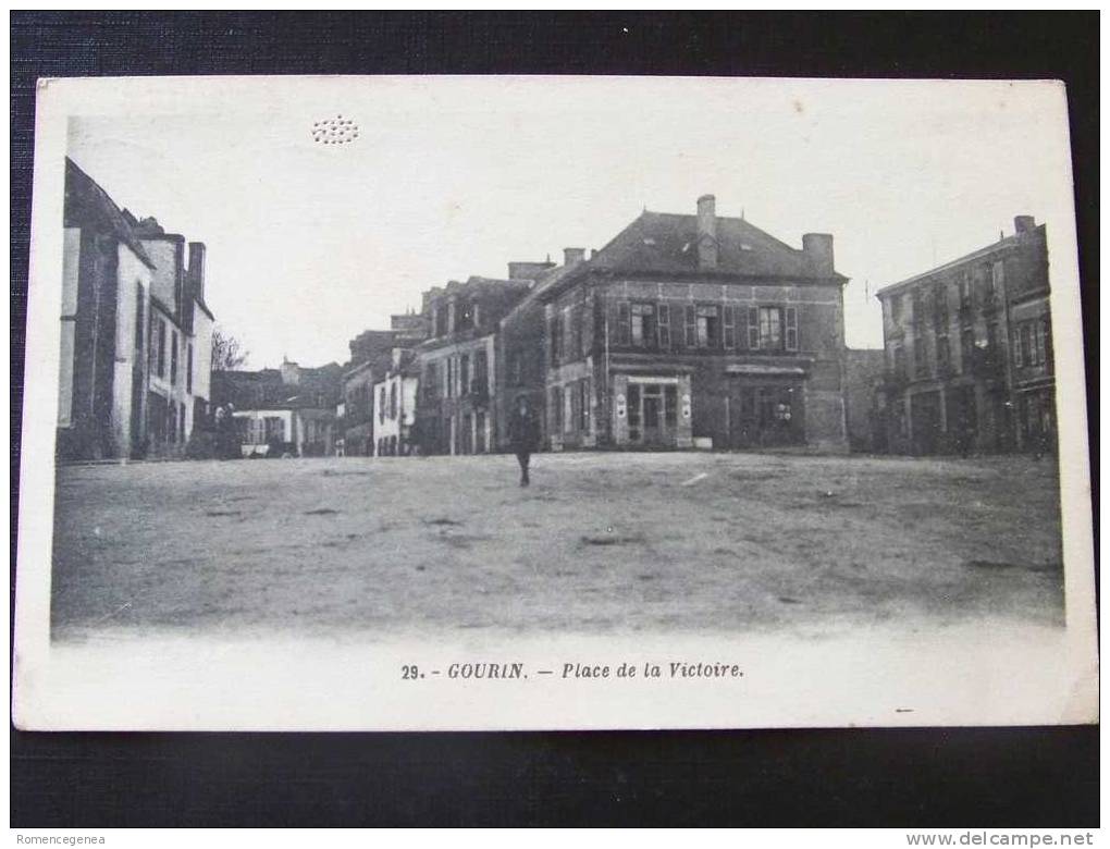 GOURIN - Place De La Victoire - Animée - Minuscules Trous D'aiguille (voir Scan) - Gourin