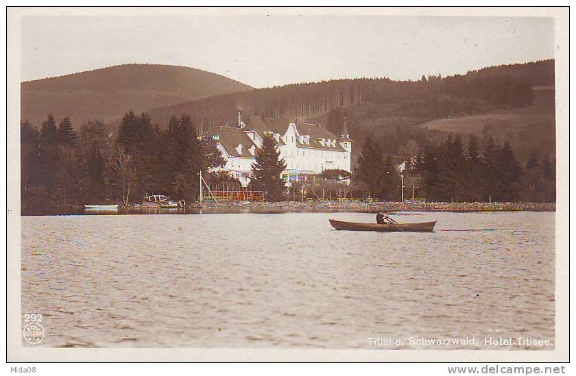 TITISEE. HOTEL TITISEE. BARQUE. - Titisee-Neustadt