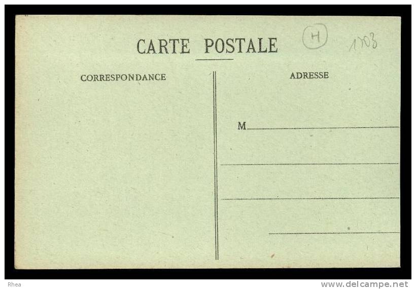 54 Pont-?-Mousson 8 PONT-A-MOUSSON - Rue Saint-Laurent Apr?s Un Bombardement Militaria D54D K54431K C54431C RH010675 - Pont A Mousson