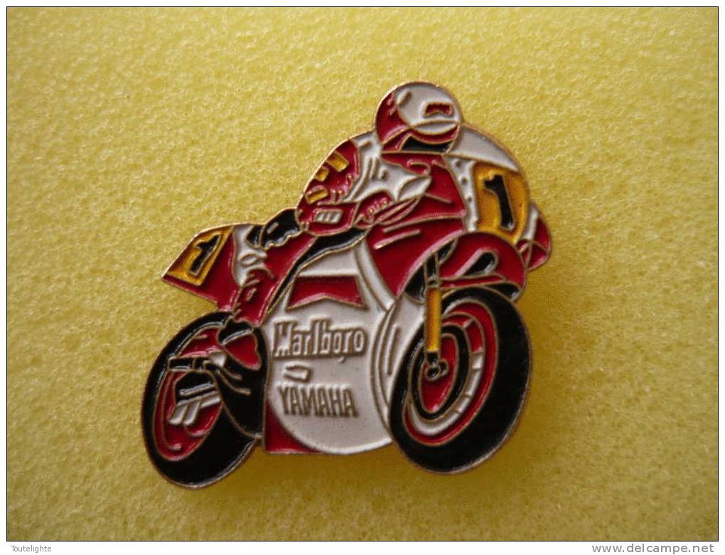 1  Pin´s  MOTO   YAMAHA   MARLBORO - Motos