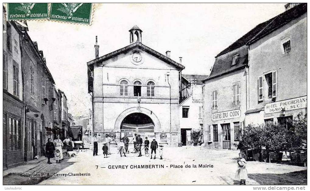 21 GEVREY CHAMBERTIN PLACE DE LA MAIRIE - Gevrey Chambertin