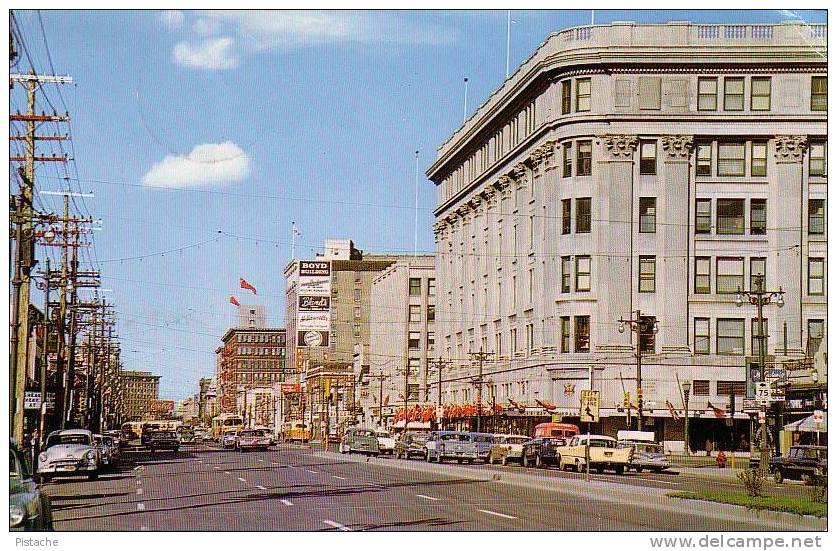 Winnipeg Canada - Portage Avenue - Rue Street - Voitures Cars - Circulée - Winnipeg