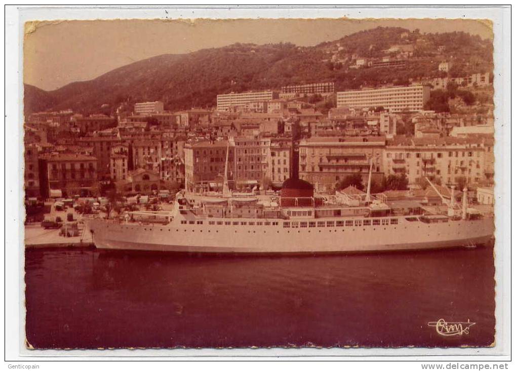 Q16 - AJACCIO - Le Port Et Le Napoléon (1961 - Carte Semi-moderne Grand Format) - Ajaccio