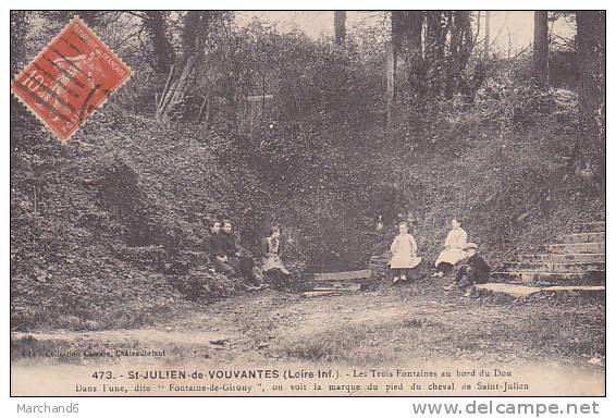 44 LOIRE ATLANTIQUE.SAINT JULIEN DE VOUVANTES.LES 3 FONTAINES AU BORD DU DON DANS L UNE DITE FONTAINE DE GIROUY Trace D - Saint Julien De Vouvantes