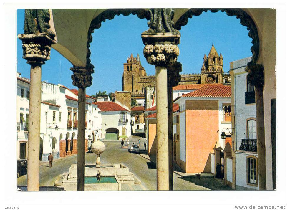 Portugal Cor 6064 – ÉVORA - PORTAS DE MOURA E CATEDRAL - Evora