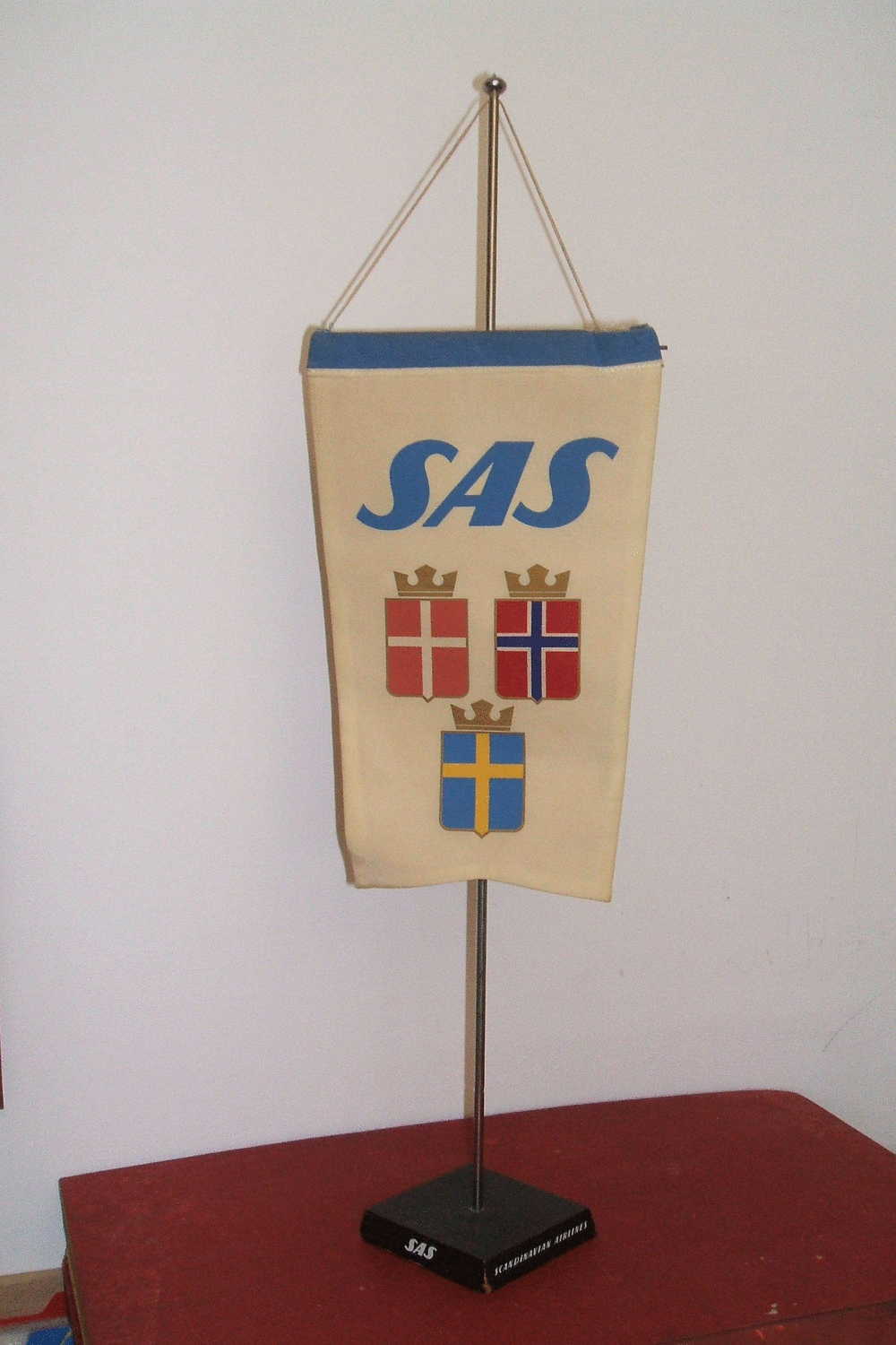 DRAPEAU FANION DE COMPTOIR : SCANDINAVIAN AIRLINES. COMPAGNIE AERIENNE. - Aviazione