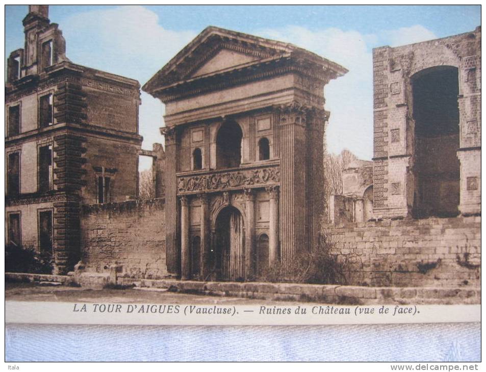 La Tour D'Aigues Ruines Du Château (vue De Face) - La Tour D'Aigues