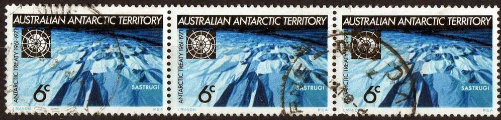 Australian Antarctic 1971 10th Anniversary Of Treaty 6c Sastrugi Used Strip Of 3 - Gebruikt