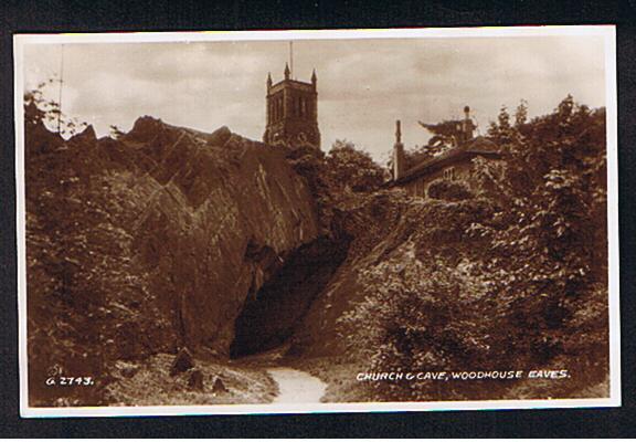 RB 547 - Real Photo Postcard Church & Cave Woodhouse Eaves Leicestershire - Autres & Non Classés