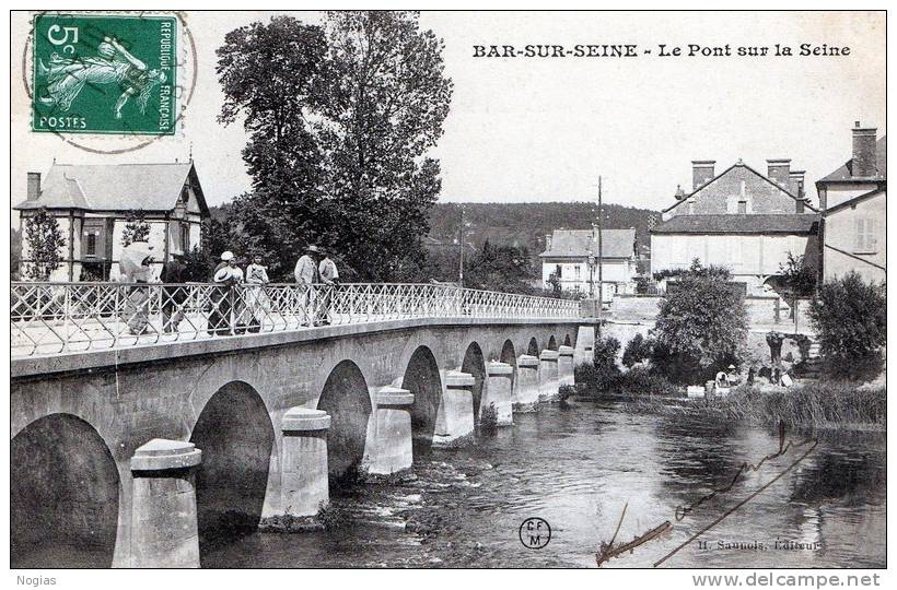 BAR SUR SEINE - LE PONT SUR LA SEINE AVEC UNE BELLE ANIMATION -  TOP !!! - Bar-sur-Seine