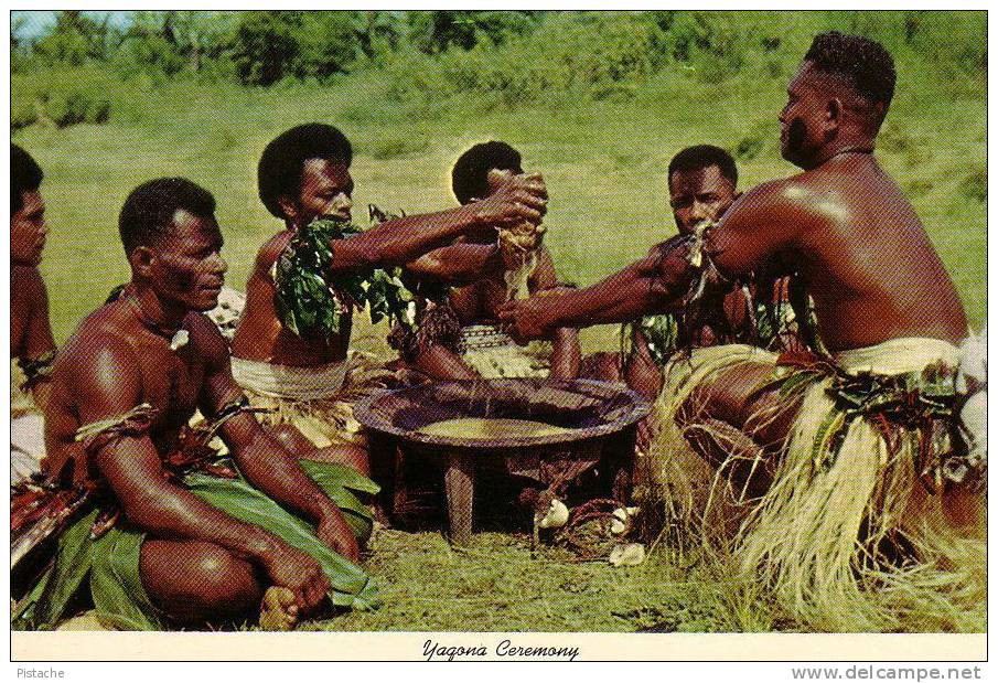 Fiji Islands - Iles Fidji - Cérémonie Yaqona Ceremony - Costumes Traditionnels - Neuve - 2 Scans - Fiji