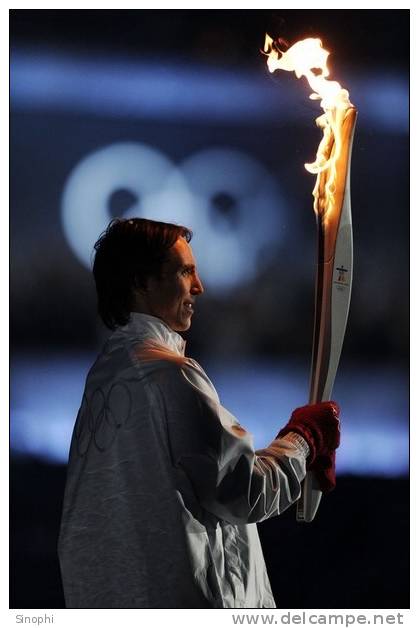 B11-003^^   Torch , 2010 Vancouver Winter Olympic Games  , ( Postal Stationery , Articles Postaux ) - Hiver 2010: Vancouver