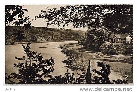 22 PONTRIEUX - La Roche Jagut Sur Le Trieux - Pontrieux