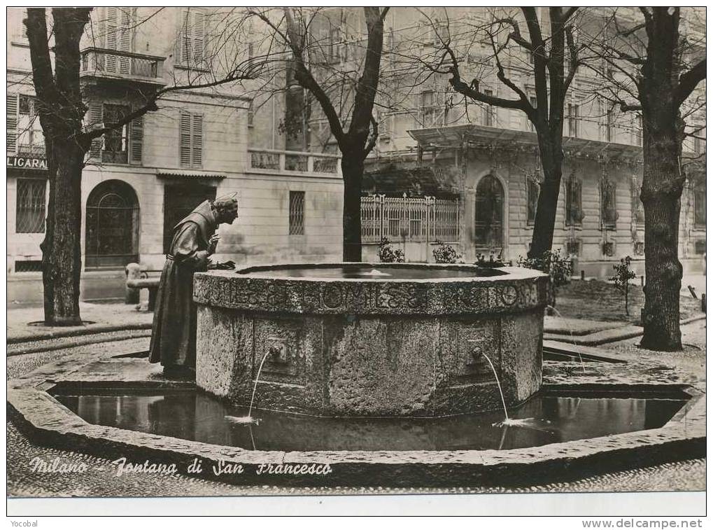 Cp , ITALIE , MILAN , Fontana Di San Fracesco - Milano (Milan)