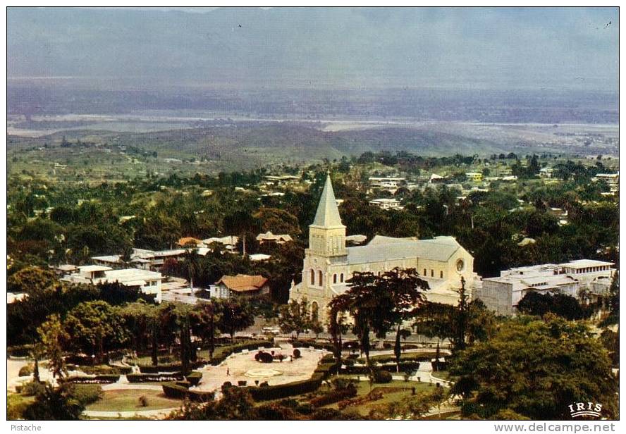 Haiti - Vue Sur Petionville - Église Church - Neuve - État TB - 2 Scans - Haïti