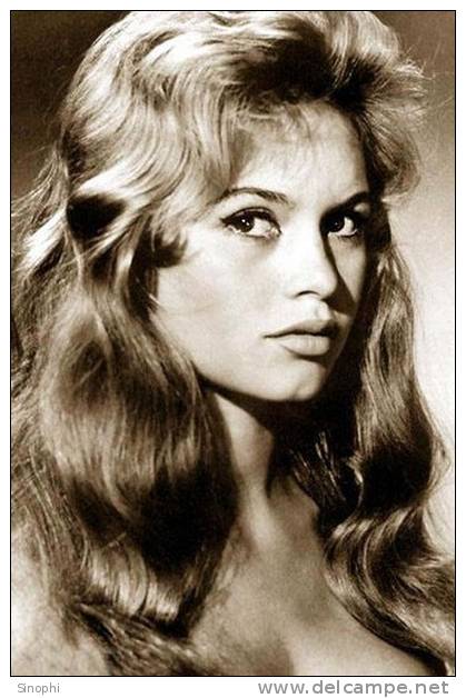 H- Bb 1^^   Actress  Brigitte Bardot , ( Postal Stationery , Articles Postaux ) - Acteurs