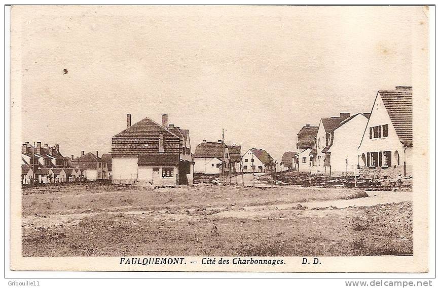 FAULQUEMONT   -   * CITE DES CHARBONNAGES *   -   Editeur : Daniel DELBOY  De Mirecourt      N° / - Faulquemont
