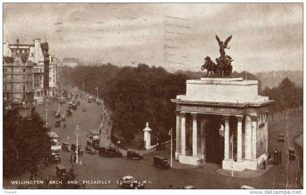 7002    Regno  Unito   London   Wellington  Arch  And  Piccadilly  W.I.    VG  1948 - Piccadilly Circus