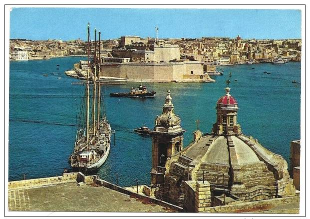 MALTE - The Grand Harbour - Church Of Our Lady Of Liesse Built On The Water´sedge Overlooks Historic Fort St. Angelo - Malta