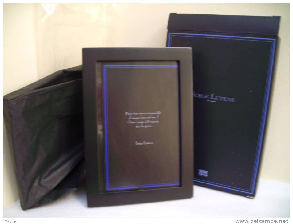 SERGE LUTENS " CADRE + BOITE" MENTION DE GRATUITE : UN SEUL!!!!LIRE !!! - Miniatures Womens' Fragrances (in Box)