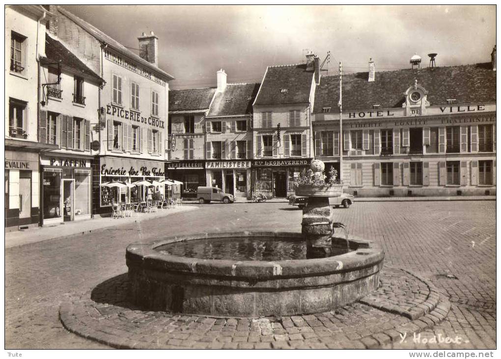 LA FERTE-GAUCHER PLACE DU GENERAL DE GAULE EPECERIE   2 CV FOURGONNETTE - La Ferte Gaucher