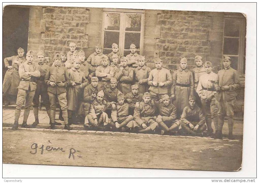 N° 1 CPA CARTE PHOTO MILITARIA  91 ème REGIMENT D´INFANTERIE ? CHARLEVILLE MEZIERES   08 ARDENNES - Charleville