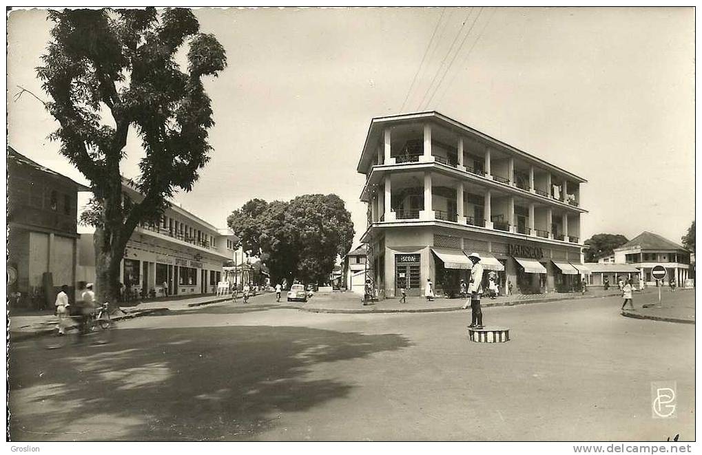 CONAKRY LE CARREFOUR DE PARISCOA N° 233 - Guinée Française