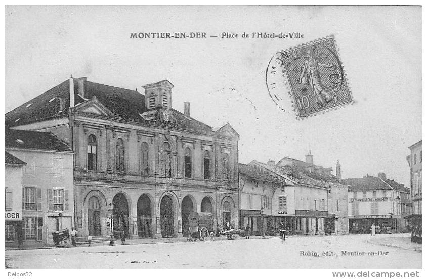 MONTIER-EN-DER  - Place De L'Hôtel -  De - Ville - Montier-en-Der