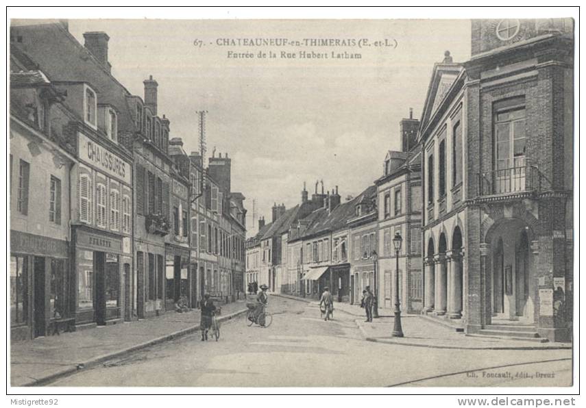 (28) CHÂTEAUNEUF-en-THIMERAIS Entrée De La Rue Hubert Latham 1918. Animation: Vélo, Brouette. Chaussures. - Châteauneuf