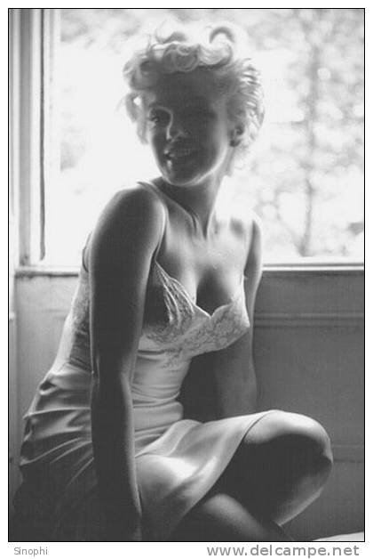 B31-115   @    Marilyn Monroe  Hollywood Movie Star Actress  ( Postal Stationery , Articles Postaux ) - Schauspieler
