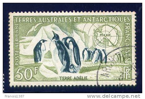 TERRES AUSTRALES ET ANTARCTIQUES FRANCAISES - PA N° 2 Oblitéré Manchots Empereurs (thème Oiseaux) - Corréo Aéreo