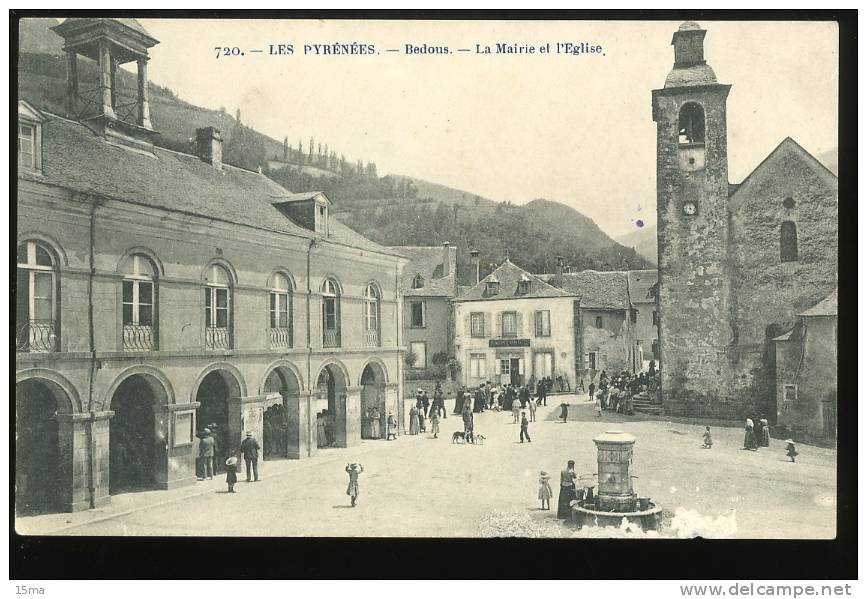 Bedous Pyrénées Atlantiques 720 La Mairie Et L´Eglise Les Pyrénées Animée 1914 - Autres & Non Classés