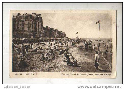 Cp, 14, Houlgate, Vue Sur L'Hôtel Du Casino Et La Plage - Houlgate