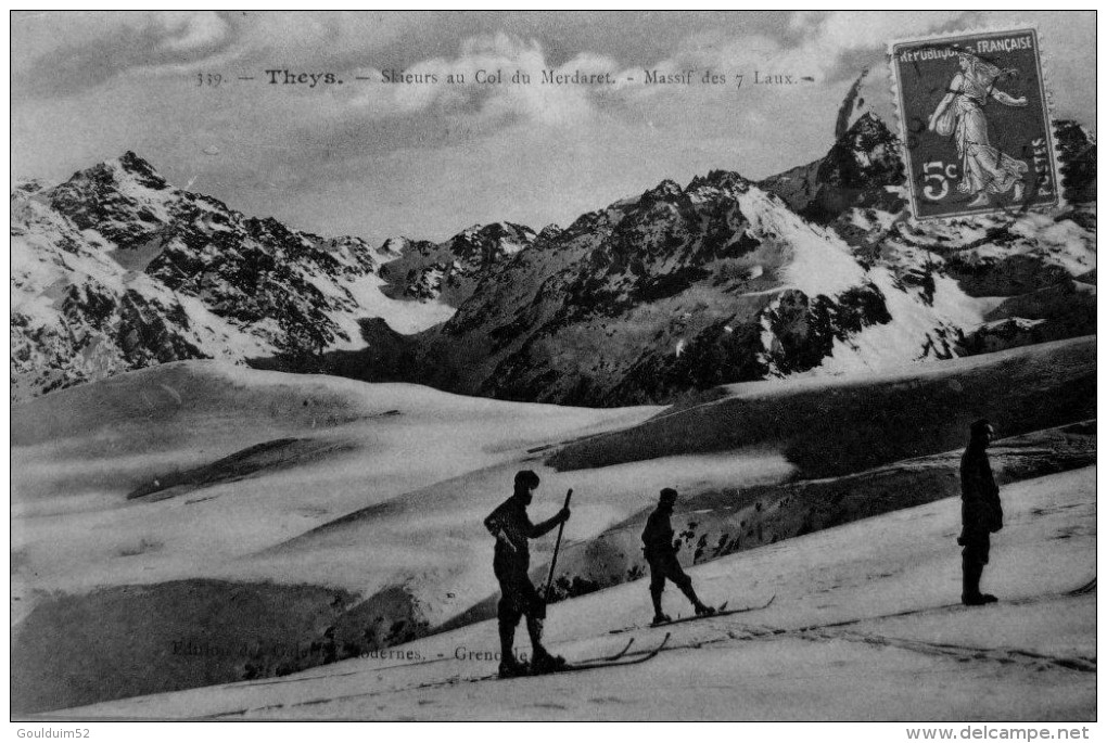 Skieurs Au Col Du Merdaret, Massif Des 7 Laux - Theys